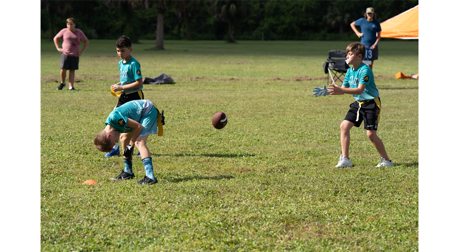 FLAG FOOTBALL